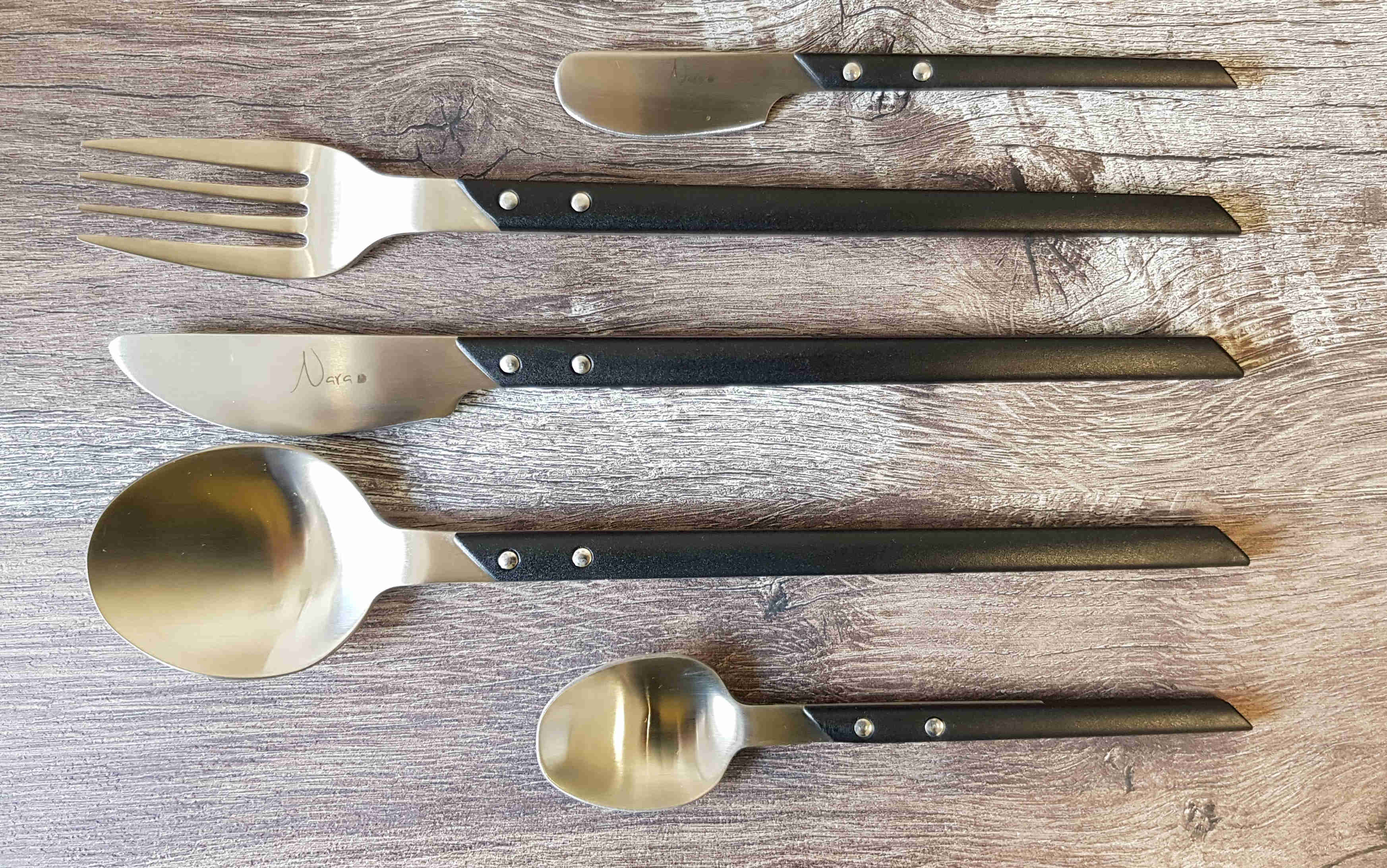 Nůž jídelní 22 cm